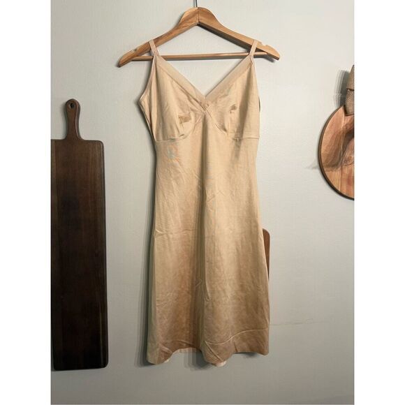 Spanx Nude Tan Simplicity Lingerie Full Shaping Strap Half Slip Shapewear Large - Picture 1 of 5